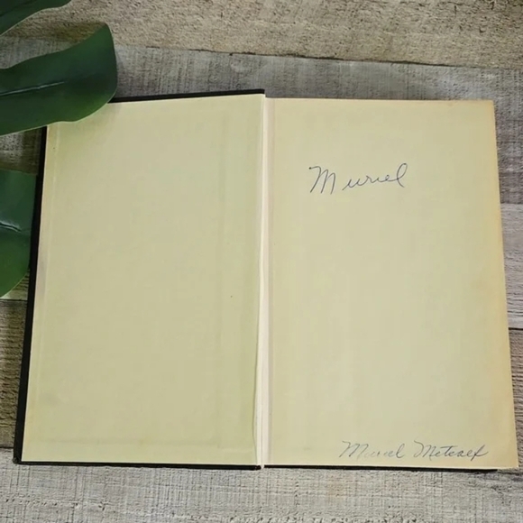 Giant by Edna Ferber - Picture 2 of 4